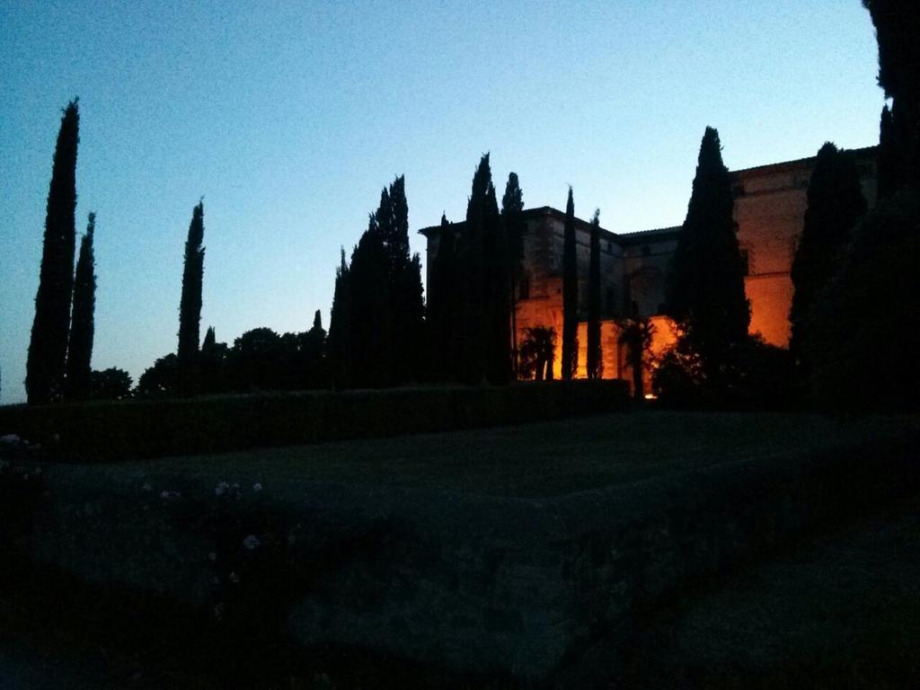 Argiano Dimore Wine Relais Kültér fotó