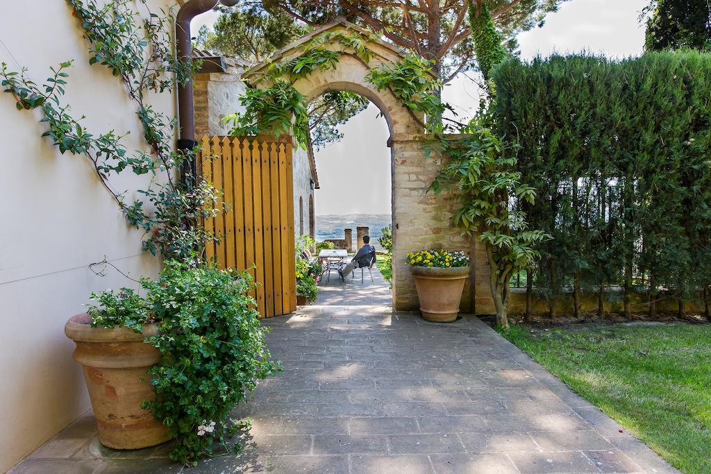 Argiano Dimore Wine Relais Kültér fotó